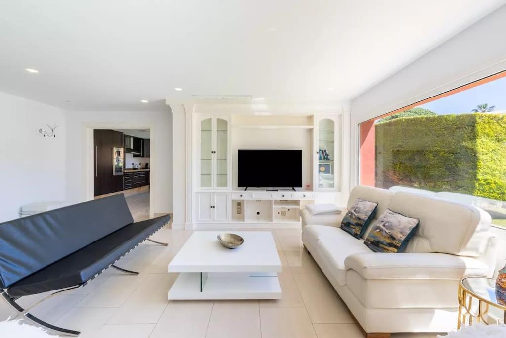 Ohana Luxury Villa With Heated Pool مالقة المظهر الخارجي الصورة