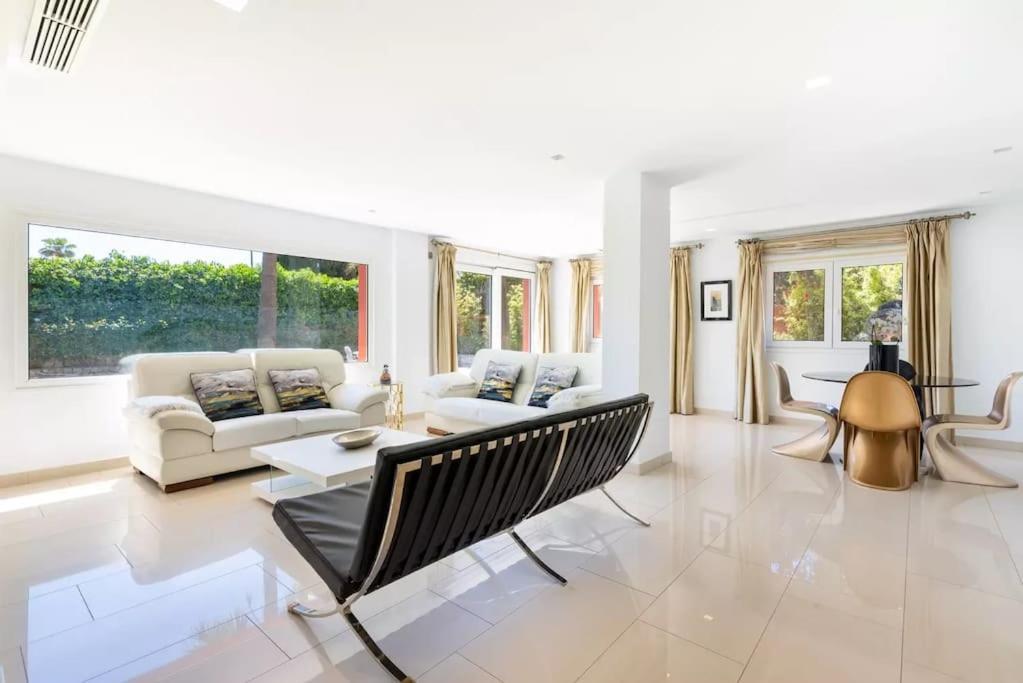 Ohana Luxury Villa With Heated Pool مالقة المظهر الخارجي الصورة