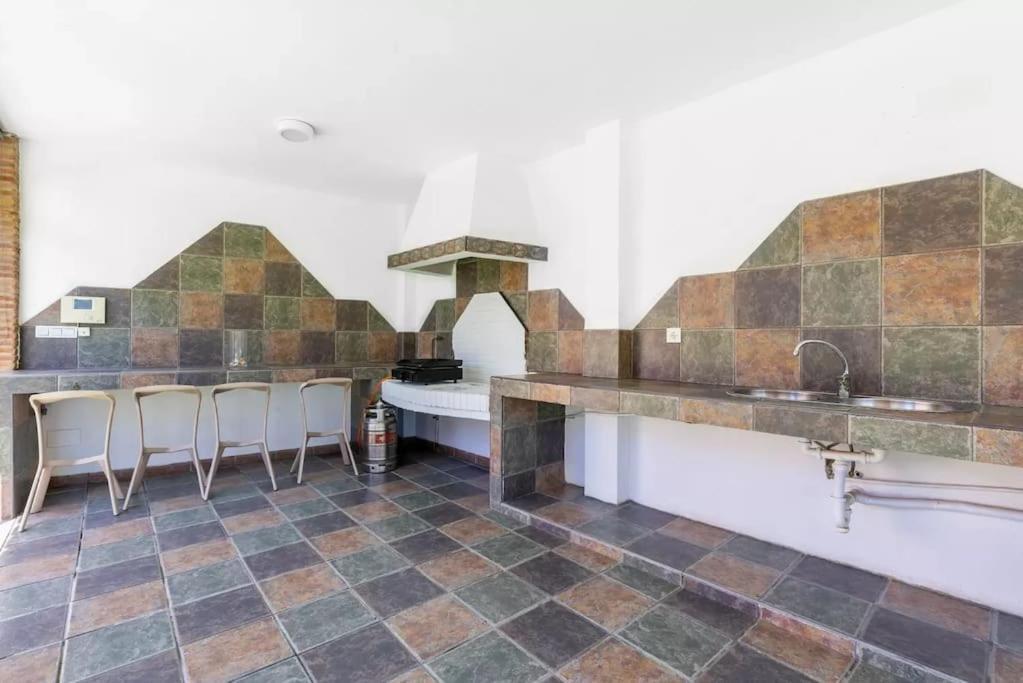 Ohana Luxury Villa With Heated Pool مالقة المظهر الخارجي الصورة